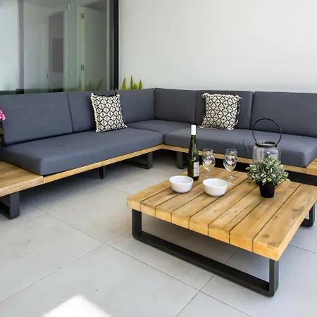 Clem By Aguilarent Κάλπε