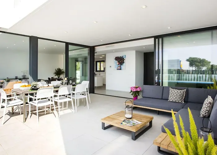 Clem By Aguilarent Βίλα